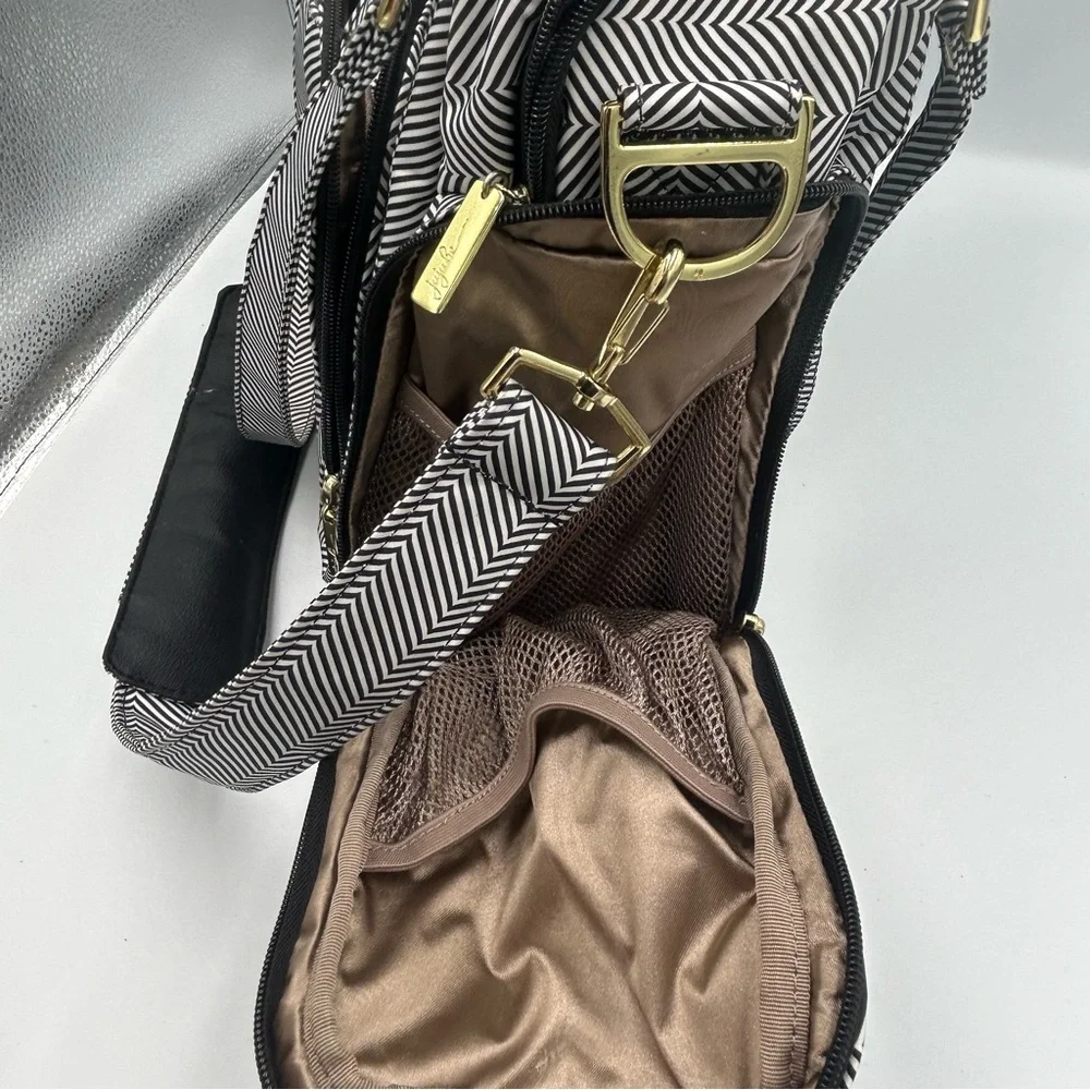 JuJuBe Diaper Bag Messenger Tote Baby Queen Of The Nile